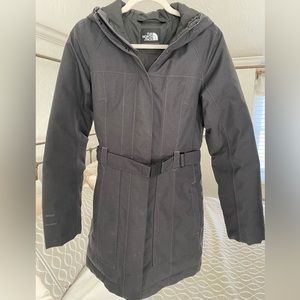 North Face Small Winter Coat - like new.